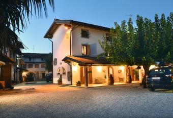 Braid  s has Balcony rooms