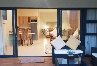 Sable Hill has Balcony rooms