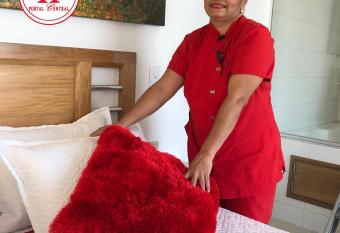 Hotel Portal Central allows 18 year olds to book a room