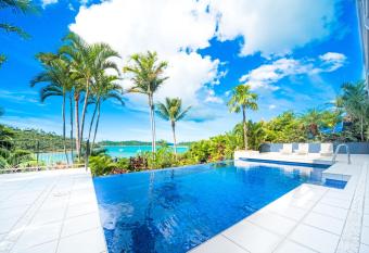 Baybliss Apartments Studio 3 has Balcony rooms