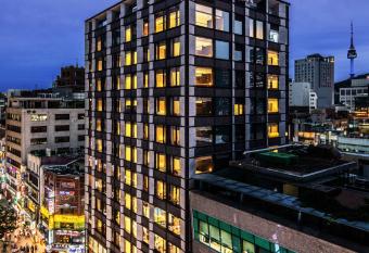 Sotetsu Fresa Inn Seoul Myeong-dong allows 18 year olds to book a room