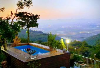 Panoramic View allows 18 year olds to book a room