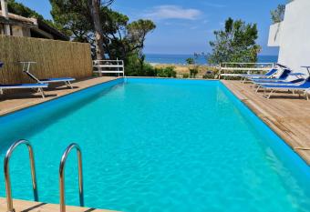 Hotel Artemide Mare has Balcony rooms