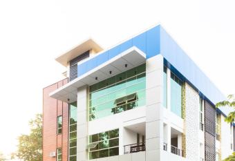 OYO 202 Jrjf Annex allows 18 year olds to book a room