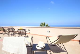 B&B villa orchidea has Balcony rooms