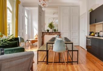 NOCNOC Grand place Belle vue has Balcony rooms