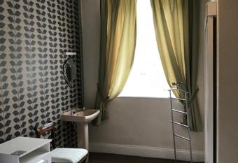 Coach and Horses allows 18 year olds to book a room