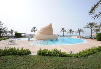 Al Jazira Resort has Balcony rooms