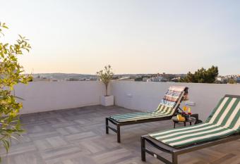 MYN in Rabat has Balcony rooms