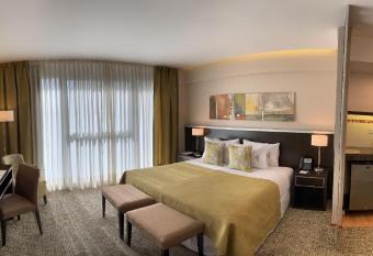 Konke Buenos Aires Hotel has rooms with a private hot tub