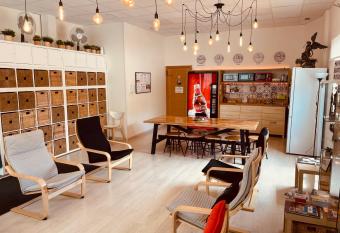 Albergue SIXTOs no Caminho allows 18 year olds to book a room