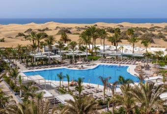 Hotel Riu Palace Maspalomas - Adults Only allows 18 year olds to book a room