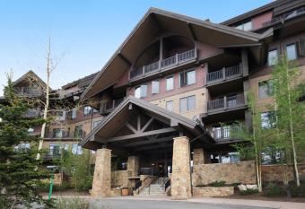 Crystal Peak Lodge By Vail Resorts allows 18 year olds to book a room