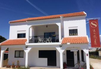 Sublime Sun & Van - By Meco Stays allows 18 year olds to book a room