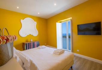 Appartamento Suite Melina allows 18 year olds to book a room