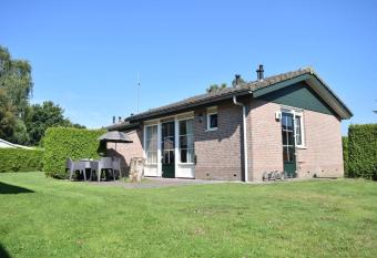 Heuveltjes 4 pers. bungalow has Balcony rooms