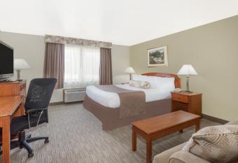 Copper Queen Hotel and Casino has Smoking rooms