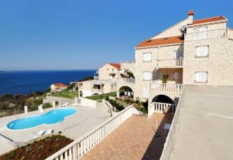 Apartments with a swimming pool Soline, Dubrovnik - 4762 has Balcony rooms