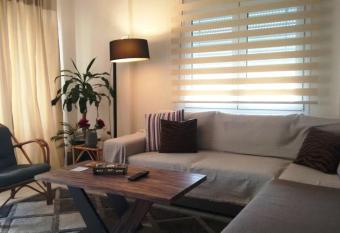 BRILLIANT HOUSE allows 18 year olds to book a room