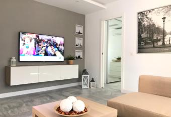 Luxury Loft Malaga Torremolinos Sol has Balcony rooms