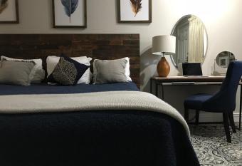 PINEMARK Inn Suites allows 18 year olds to book a room