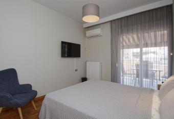 MAHE APARTMENT has Balcony rooms