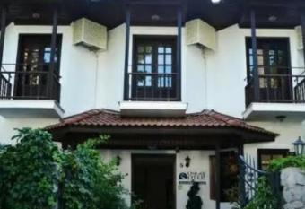 Nehir Dalyan Boutique Otel has Balcony rooms