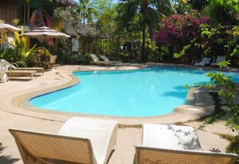 Coral Cay Resort, Inc. has Balcony rooms