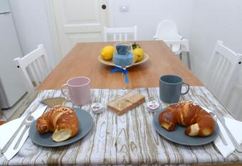 Sea House Ischia has Balcony rooms