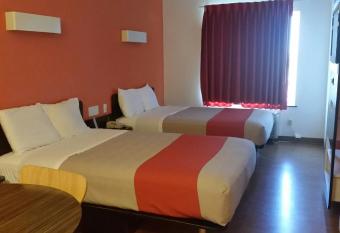 Baymont by Wyndham Williston allows 18 year olds to book a room