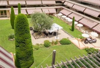 The Originals Boutique, H  tel Les Str  litzias has Balcony rooms