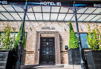 Hotel 21 has Balcony rooms