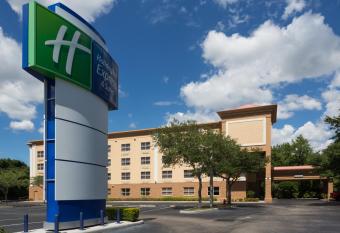 Holiday Inn Express & Suites Plant City By IHG allows 18 year olds to book a room