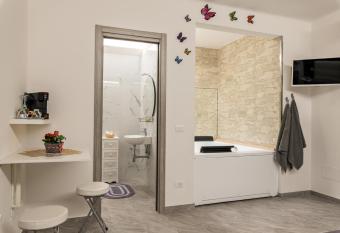 B&b The Dream allows 18 year olds to book a room