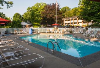 Ogunquit The Milestone Inn has Balcony rooms