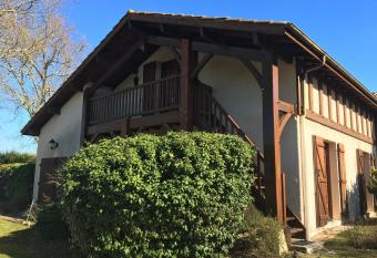 Stemicar dans les Landes has Balcony rooms