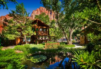 Flanigan`s Resort and Spa allows 18 year olds to book a room