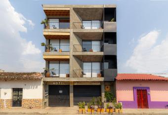 Hotel Momotus allows 18 year olds to book a room