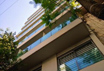 Madera Suite    Rosario centro y costanera allows 18 year olds to book a room