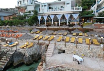 Siro Kerma Private Beach Villa allows 18 year olds to book a room