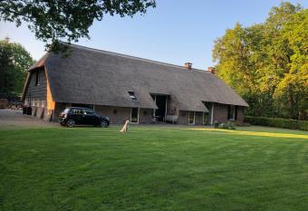 B&B Otterstee allows 18 year olds to book a room