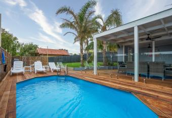 Seas The Day Rosebud allows 18 year olds to book a room