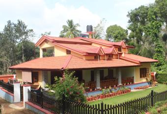 Whistling Woods Farm Stay has Balcony rooms