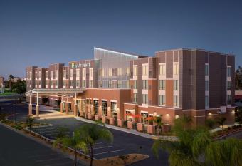 Hyatt Place Vacaville allows 18 year olds to book a room