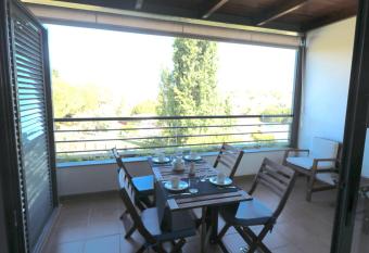 IM On Casa do Navegador allows 18 year olds to book a room