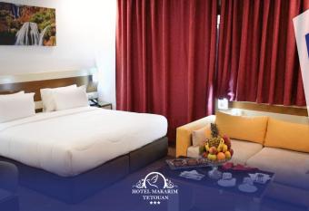 HOTEL MAKARIM TETOUAN allows 18 year olds to book a room