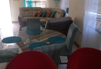 Spring Top Cottage allows 18 year olds to book a room