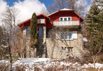 Vila Belvedere allows 18 year olds to book a room