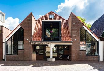 Hartjedalfsen has Balcony rooms