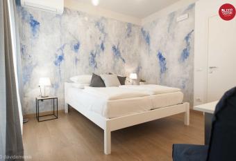 Sleep In Udine has Balcony rooms